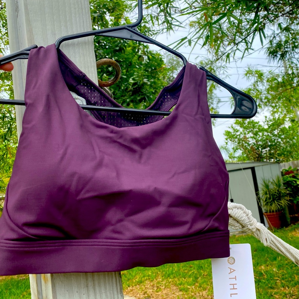 ATHLETA ULTIMATE AIR BRA- Sports bra NWT